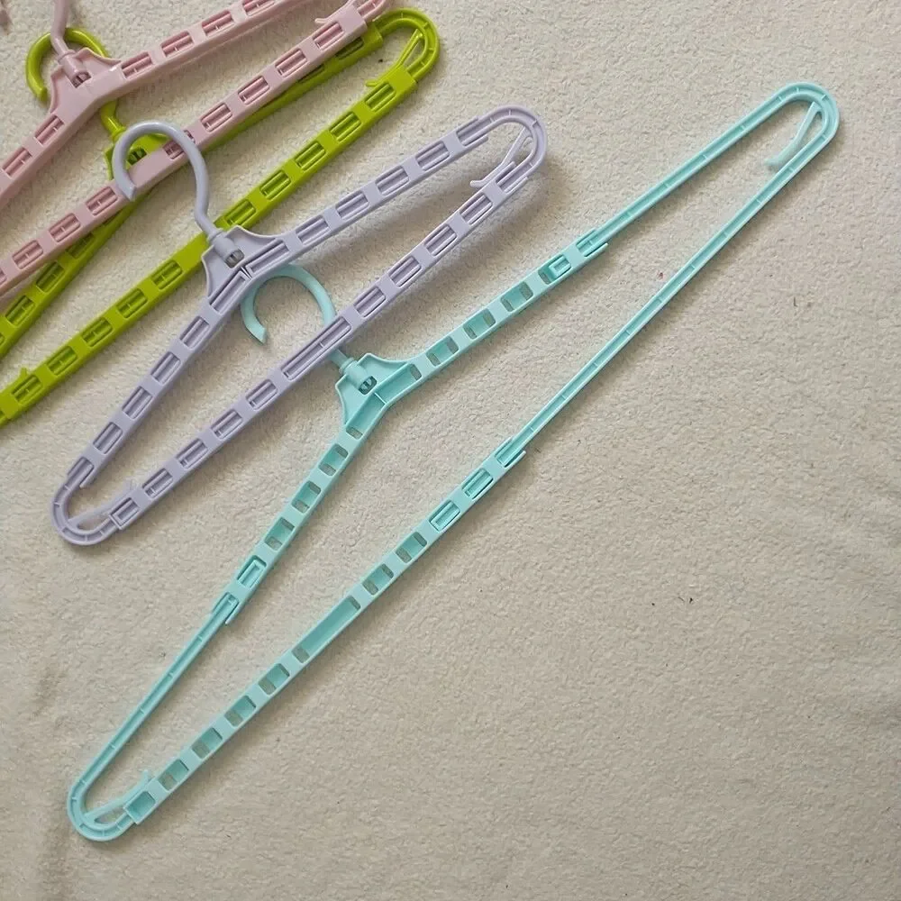 Adjustible Top Hangers For Plus Size Tops Plastic Multicolor Lot Of 4